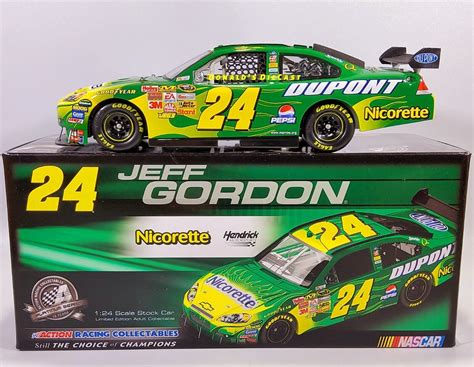 Motorsports Authentics 1:24 Jeff Gordon Diecast Racing Cars